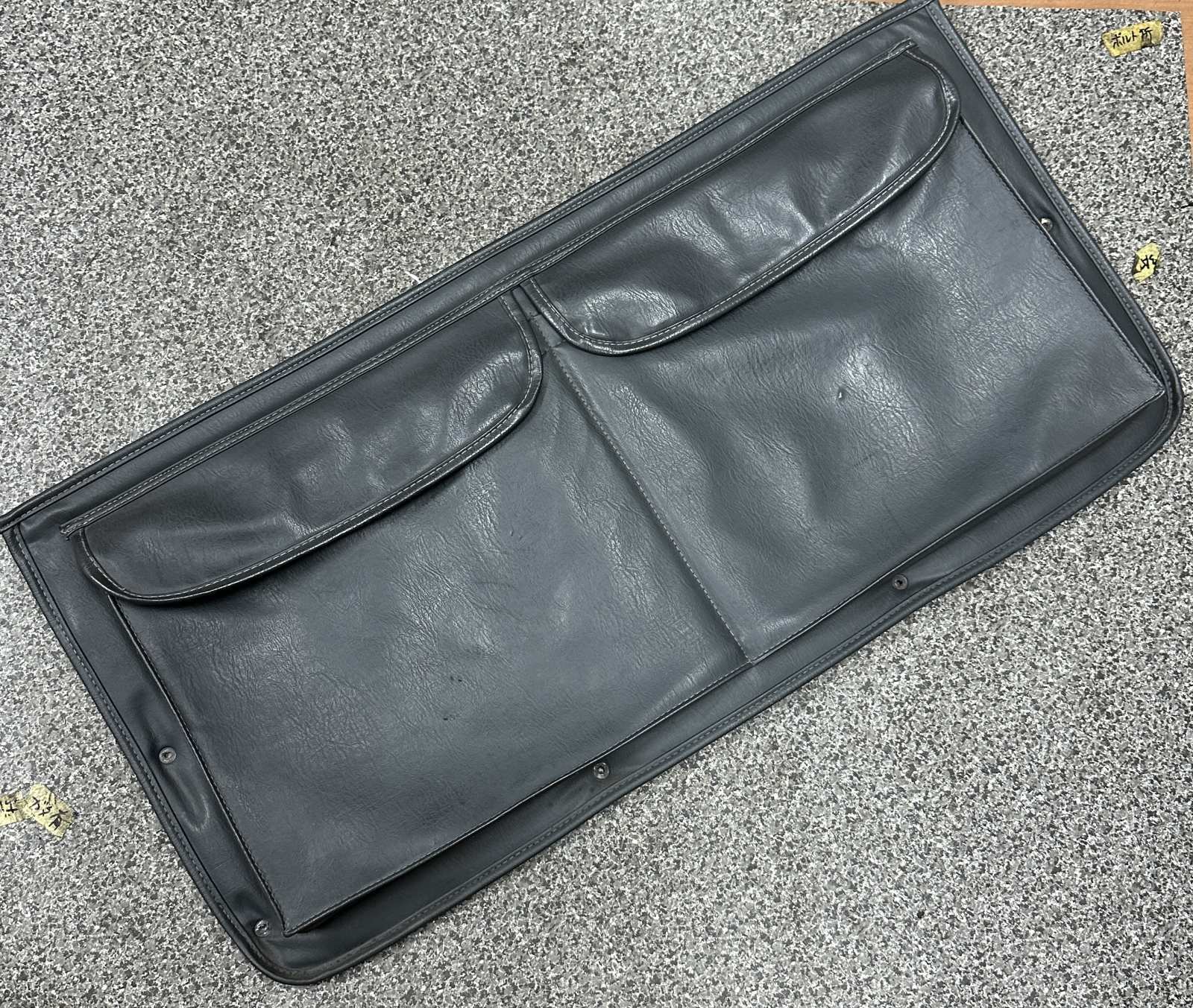 【収納力アップ！】JA11ジムニー用リアドアに取り付け可能な小物入れが入荷しました！
